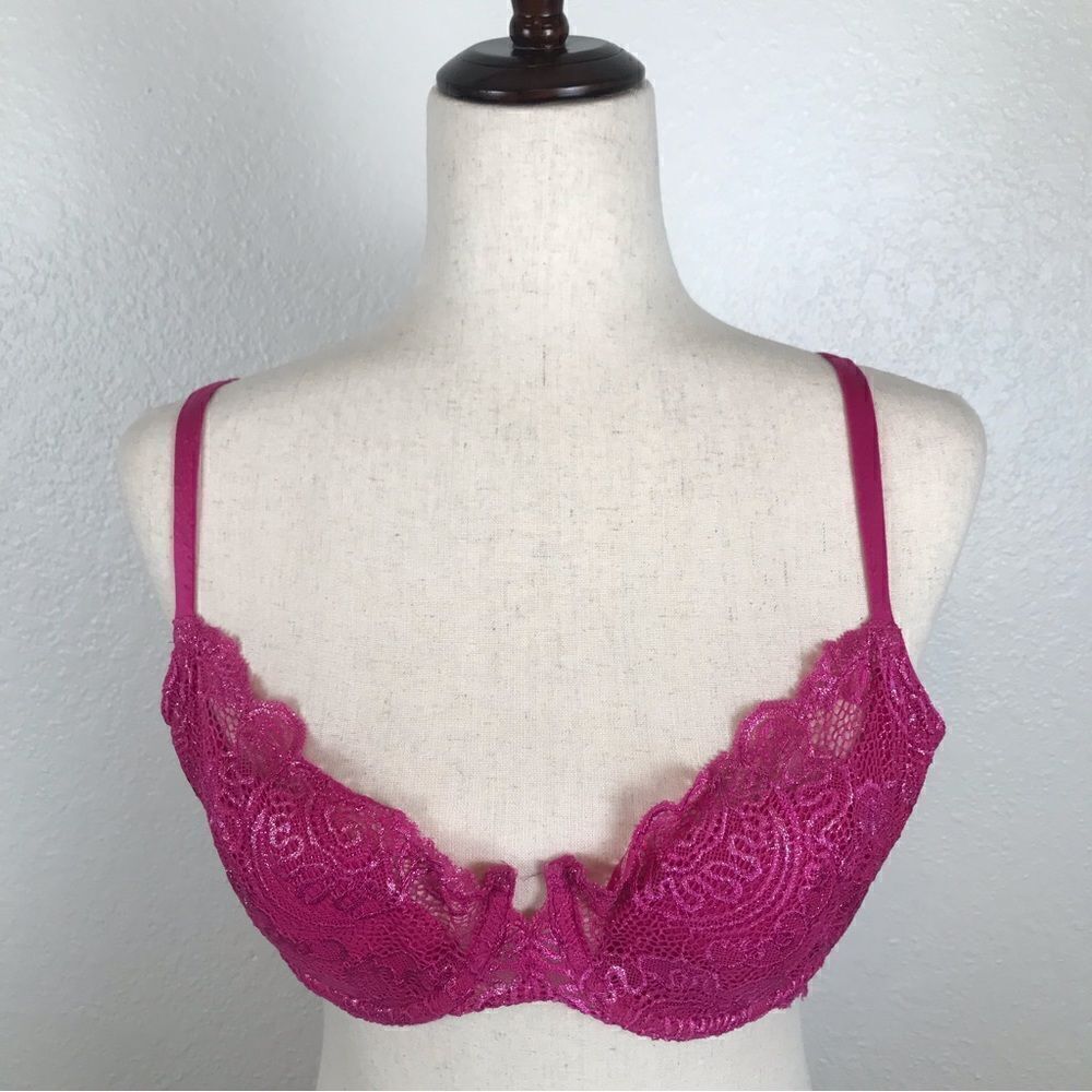 Victoria’s Secret Very Sexy pink shimmer underwire bra 38C‎